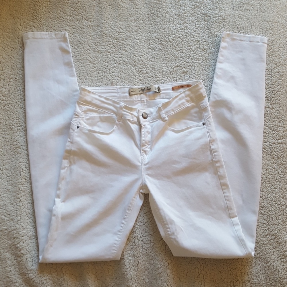 Crisp white zara skinny jeans